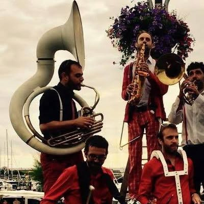 Dix de Der, Fanfare